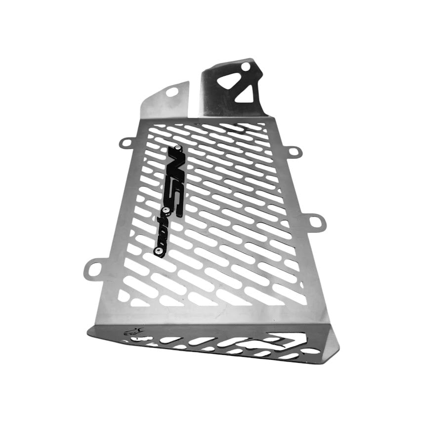 Protector de Radiador NS 400Z Cromo + 3D Negro - MotorLujos